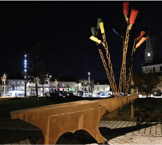 L’Enclume, en hommage aux ouvriers ayant participé aux événements du 26 mars 1871 au Creusot 